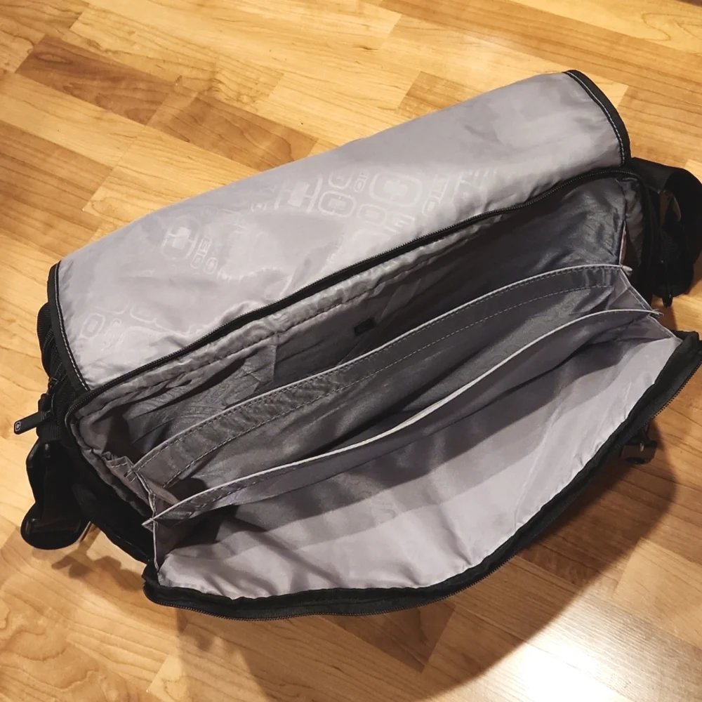 Ogio laptop/messenger bag